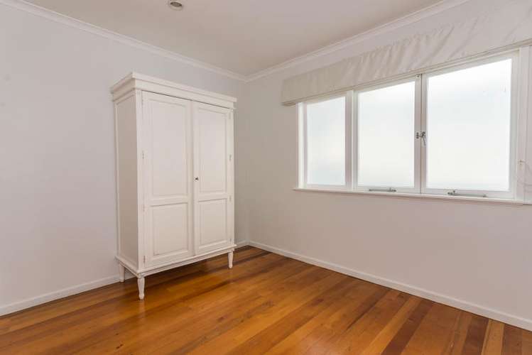 7 Warwick Avenue Titirangi_14