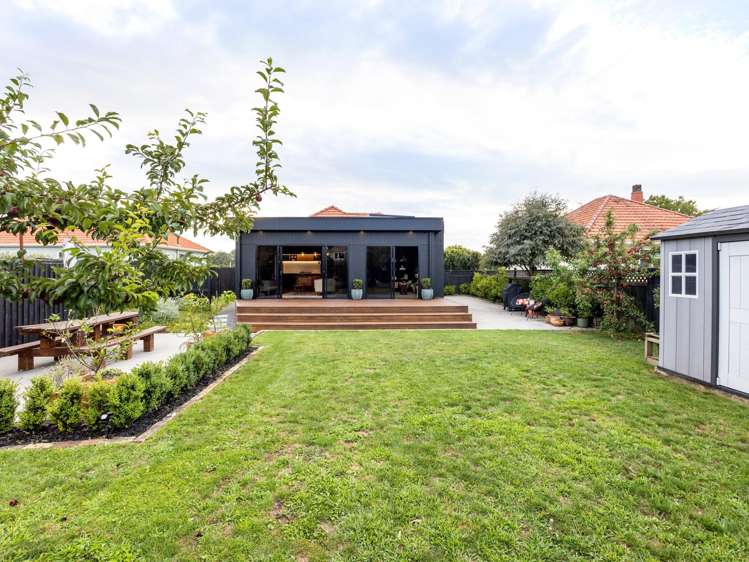 14 Bledisloe Terrace Hamilton East_16