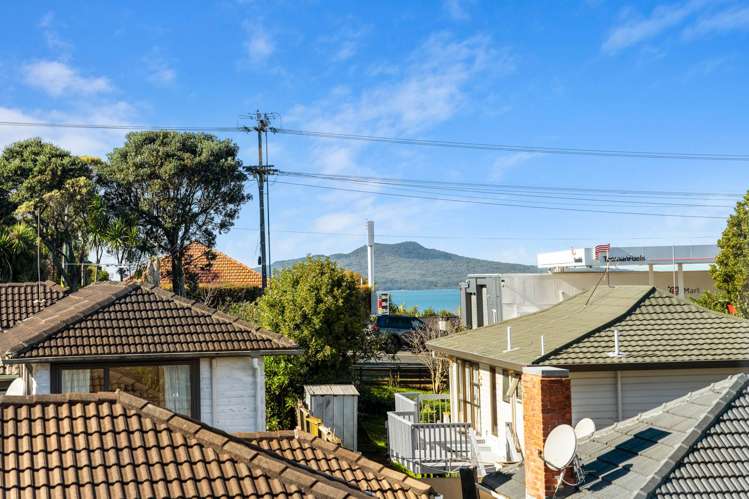 1 Selwyn Crescent Forrest Hill_16