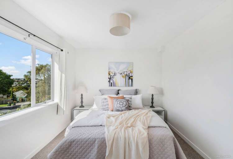 1/114 Eban Avenue Hillcrest_11