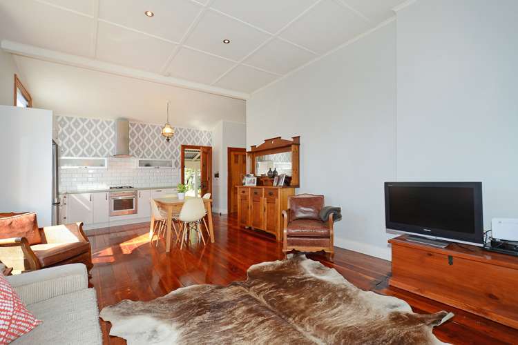 20 Riddlers Crescent Petone_7