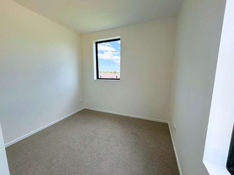 10 & 12 Humphreys Place Mangere_9