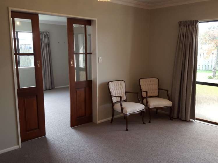 113 Broadway Carterton_7