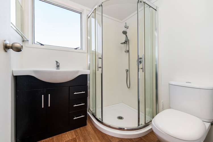 17 Bollard Avenue New Windsor_15