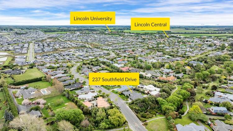 237 Southfield Drive Lincoln_37