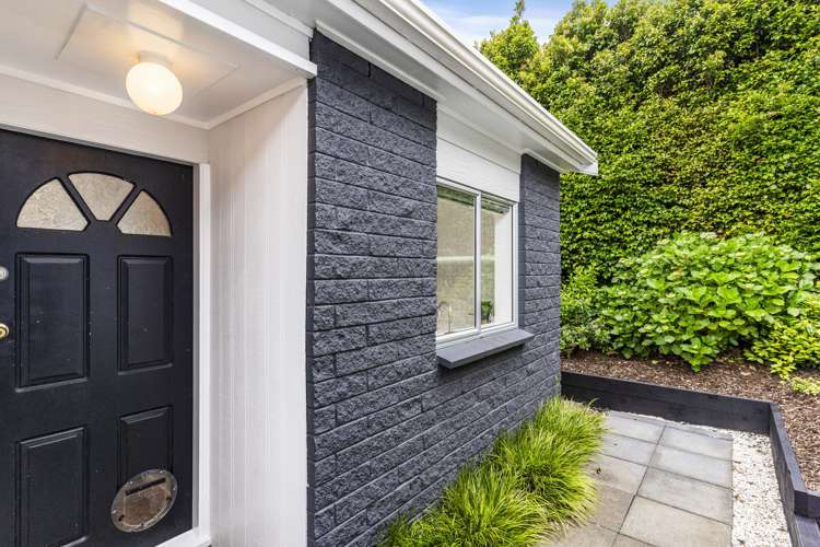 2/65 Arran Road Browns Bay_18