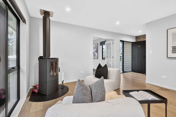 20B Cambridge Road Riverhead_18