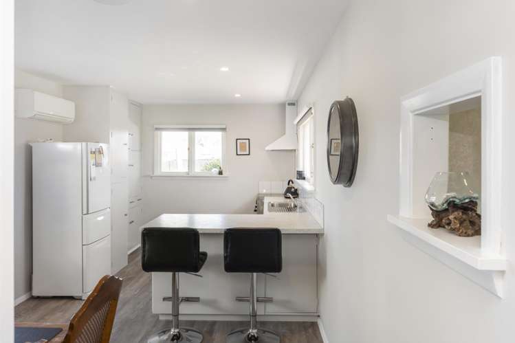 347 Breezes Road Aranui_3