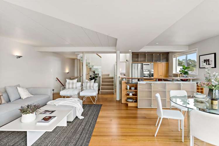 2/8a Audrey Road Takapuna_15