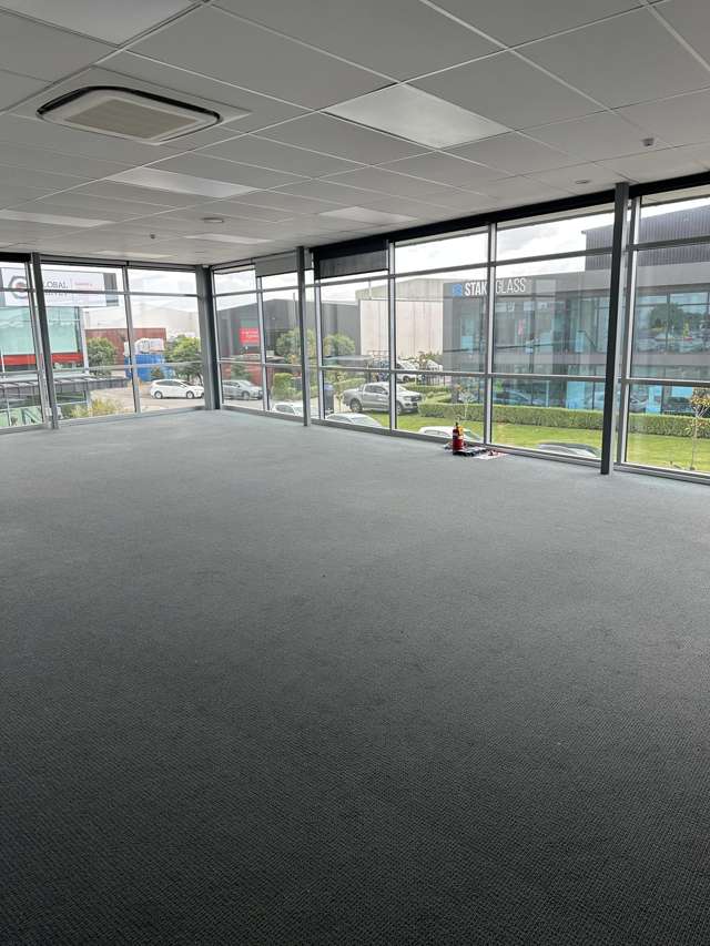 7/2 Distribution Lane Sockburn_2