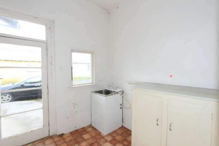 2 Herbert Street Gladstone_10