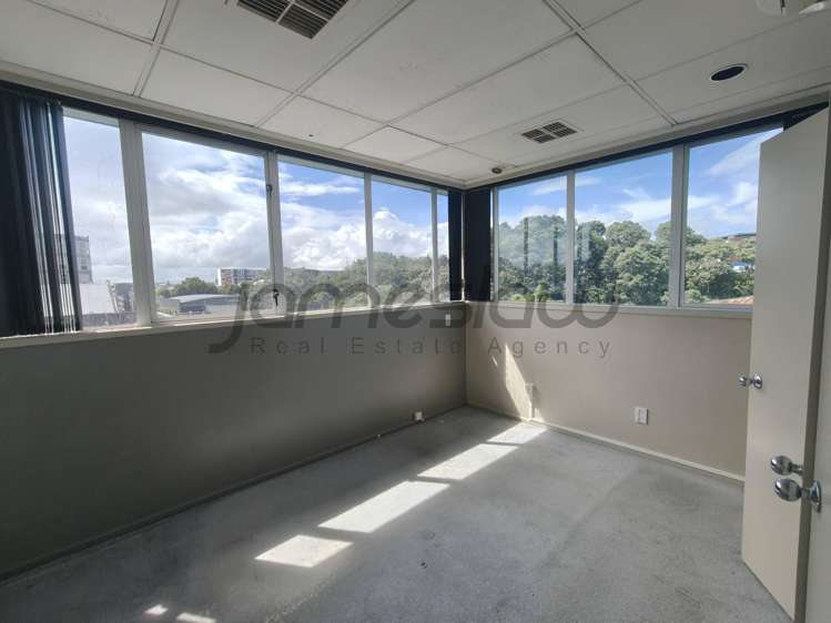 5B/210 Khyber Pass Road Grafton_4