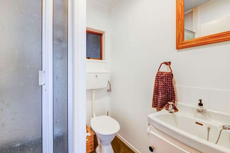 10 Chelverton Terrace Red Beach_24