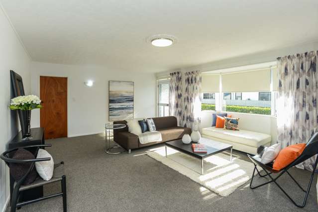 901b Dufferin Street Akina_1