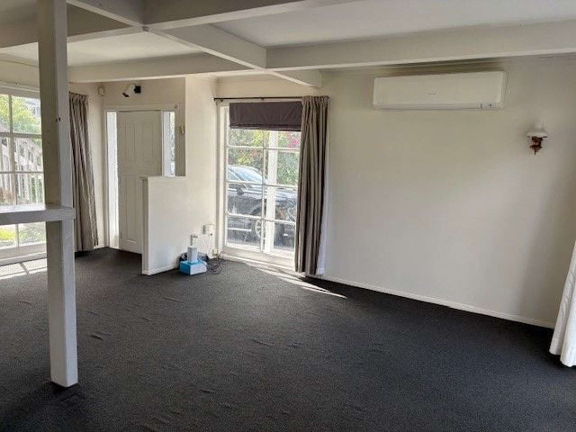 21 Meadway Sunnyhills_0