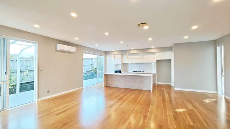 12 Fernhill Way Oteha_6