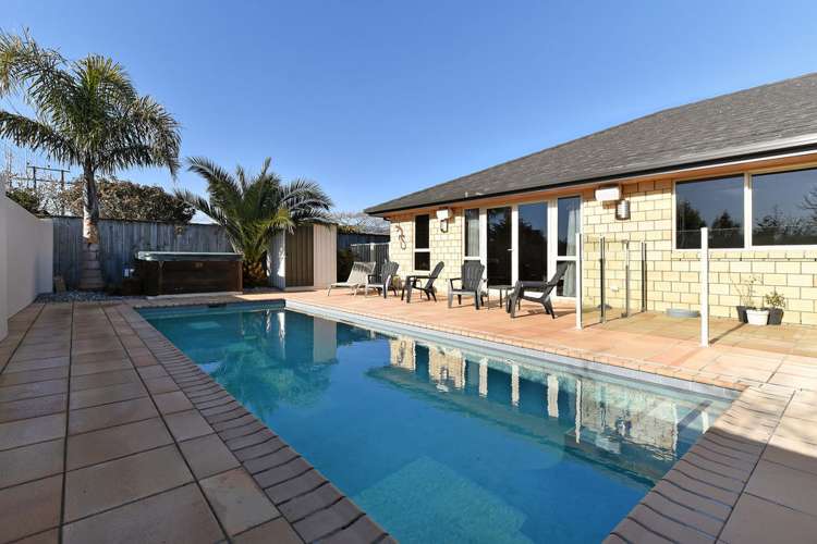 8 Sequoia Way Stoke_18