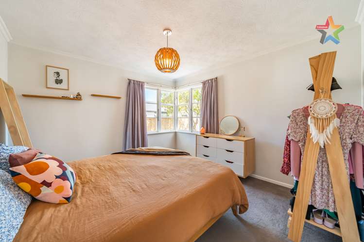 31 Hine Road Wainuiomata_13