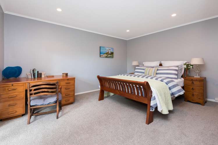 20 Montgomery Crescent Cockle Bay_12