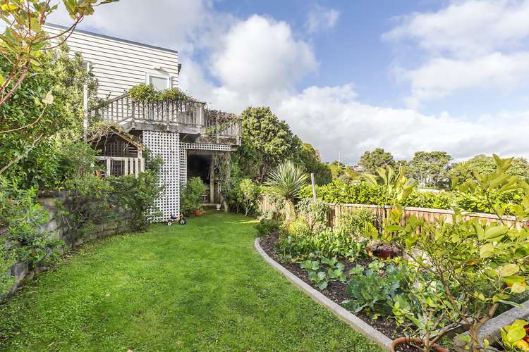 43 Nevay Road Miramar_17