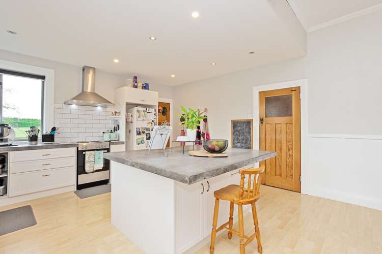 29 Weir Road Waianiwa_3