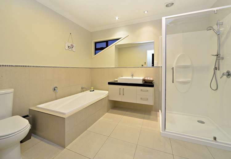 9 Brancott Place Flat Bush_19