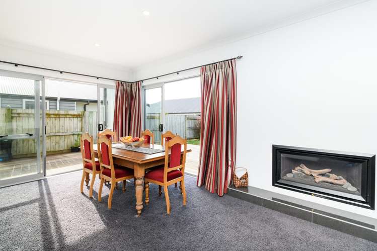 4 Saint Heliers Grove Fitzherbert_15