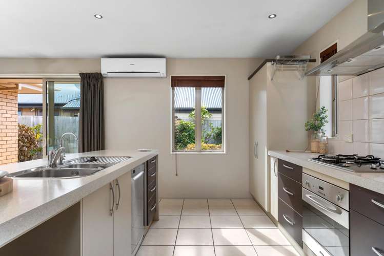 8 Bayliss Close Northwood_9
