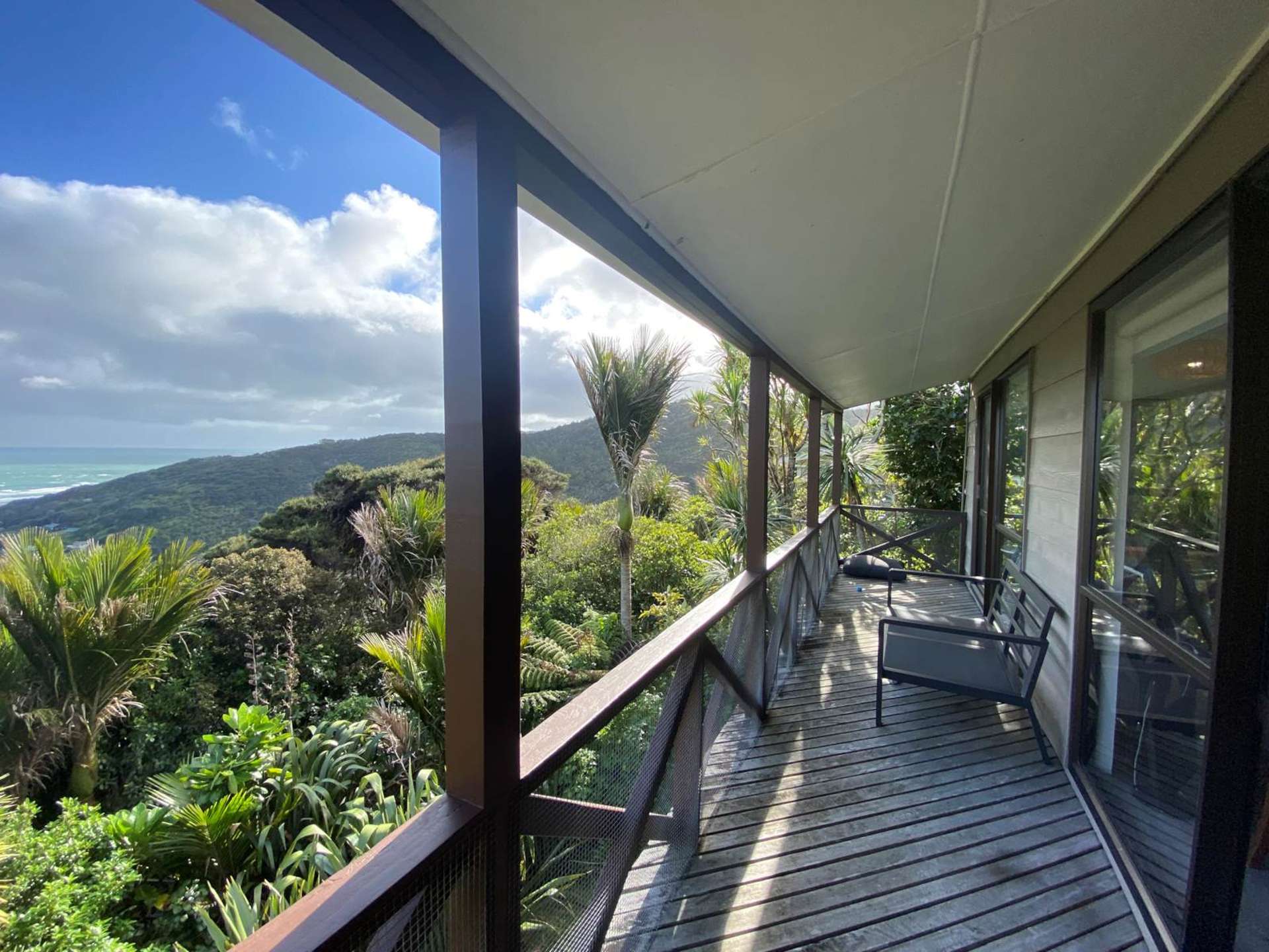 22 Pendrell Road Piha_0