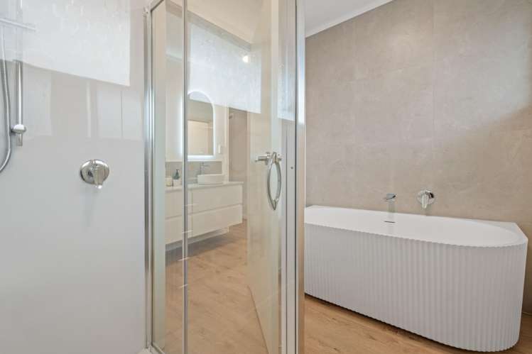 42 Ray Small Drive Pahurehure_15