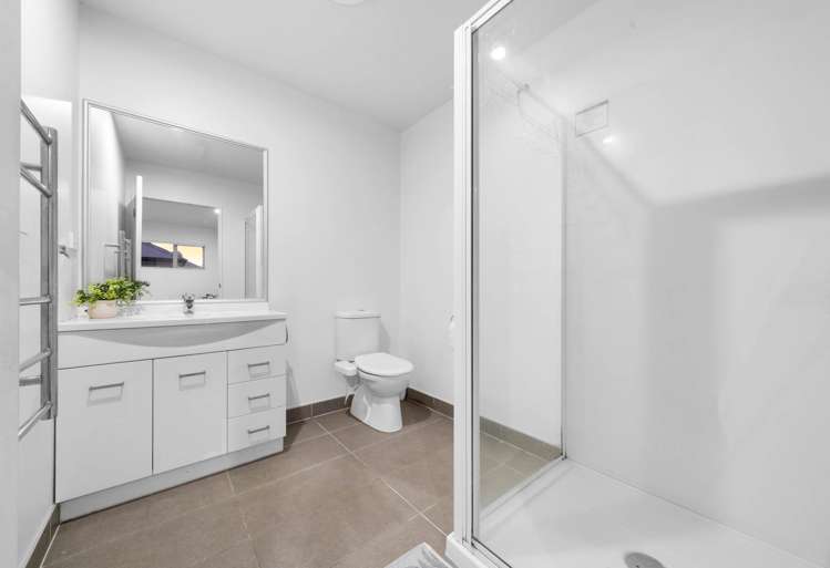 70 Popokatea Drive Takanini_13