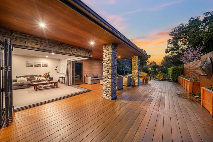8 Benzie Avenue Wallaceville_1