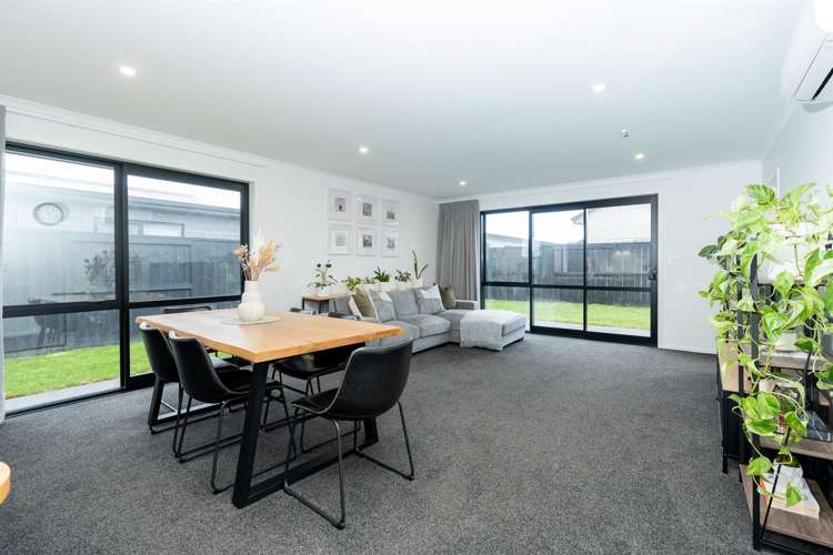 16 Trewern Avenue Chartwell_6