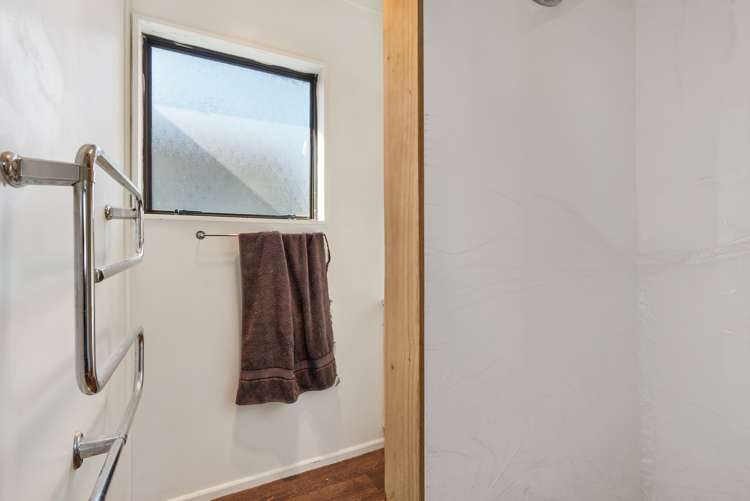 2/56a Burundi Avenue Clendon Park_9