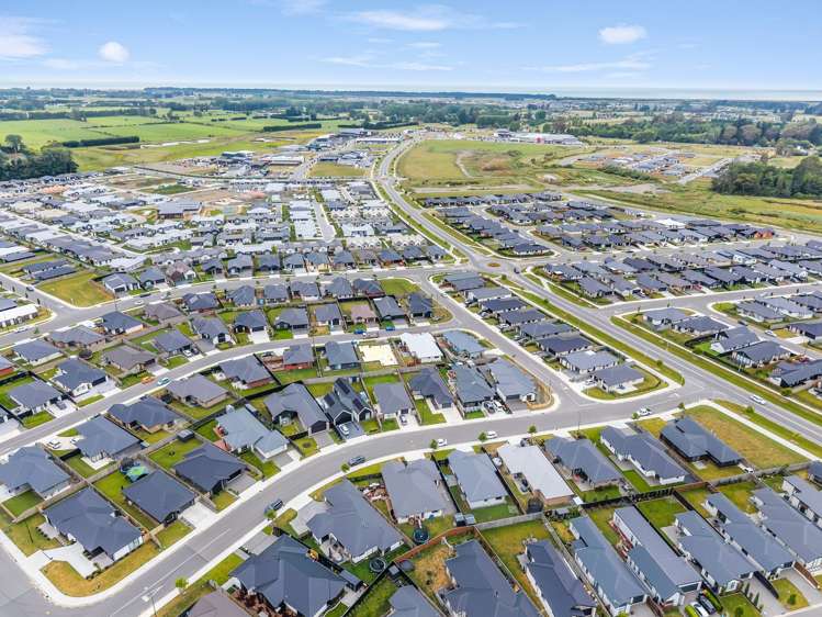 13 Stackwood Avenue Ravenswood_32