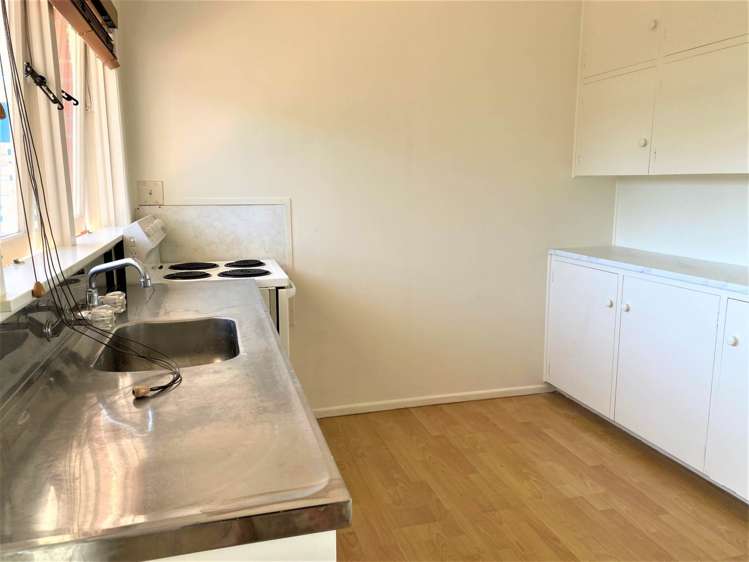 2/17 Frieston Road Milford_6