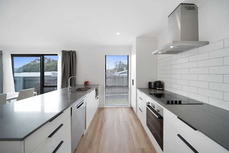 13 Hillock Rise_0