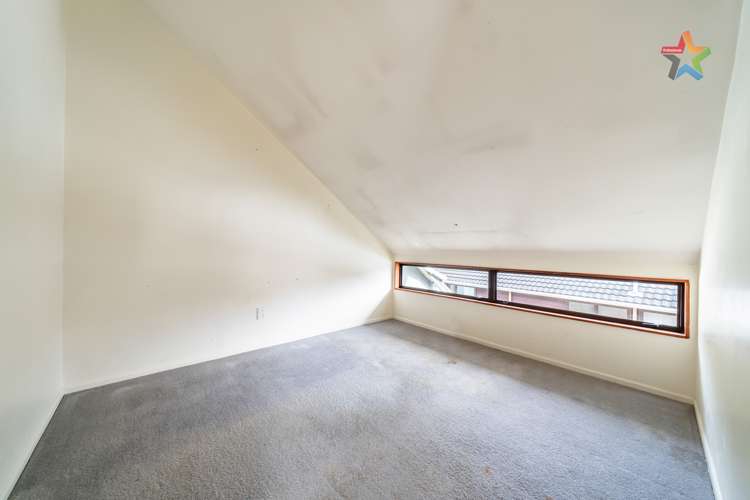 34 Waddington Drive Naenae_16