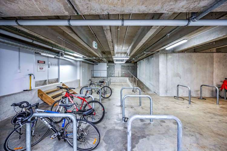 162 Victoria Street West City Centre_7