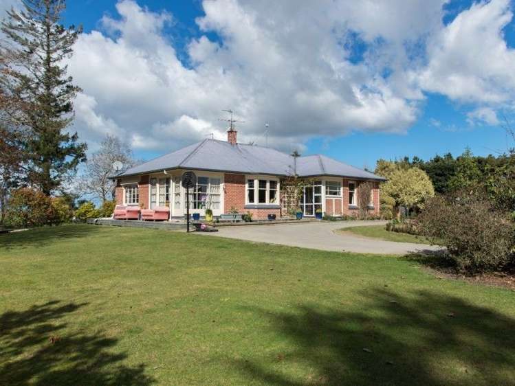 1152 Dromore Hatfield Road Chertsey_12