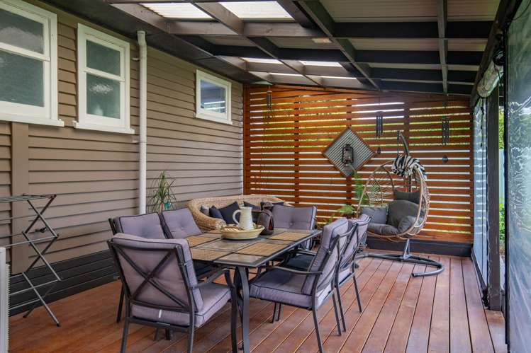 73 Clayton Road Mangakakahi_18