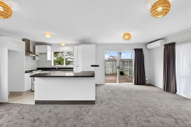 58B Whiting Crescent Greenmeadows_2