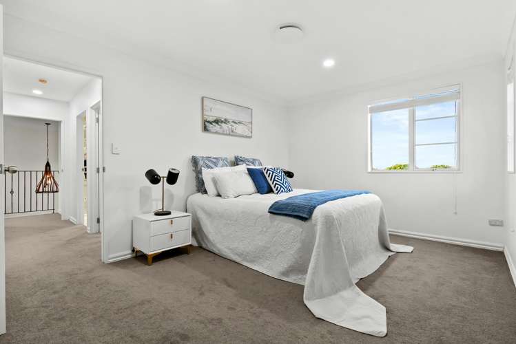 16 Michael Bosher Way Flat Bush_17