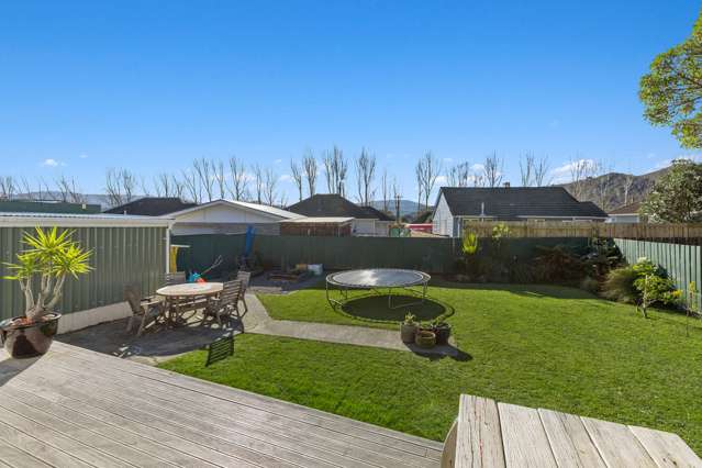 173 Waddington Drive Naenae_1