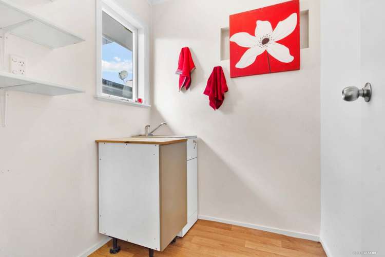 705 Te Atatu Road Te Atatu Peninsula_13