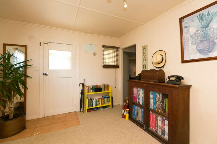 33 Onaero Beach Road Onaero_19