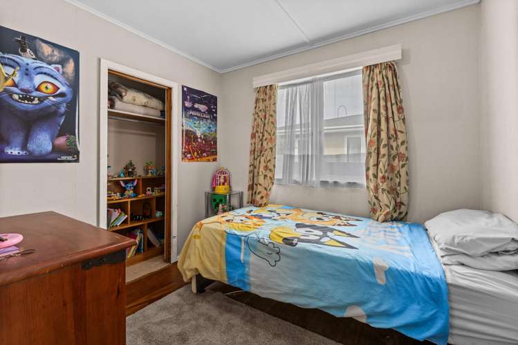 72 Harold Holt Avenue Onekawa_11
