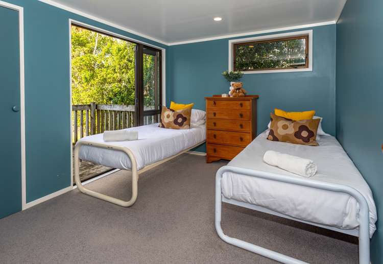 10 Robyn Crescent Hahei_9