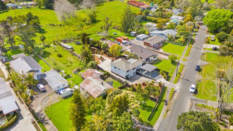 18 Grassmere Road Henderson Valley_28