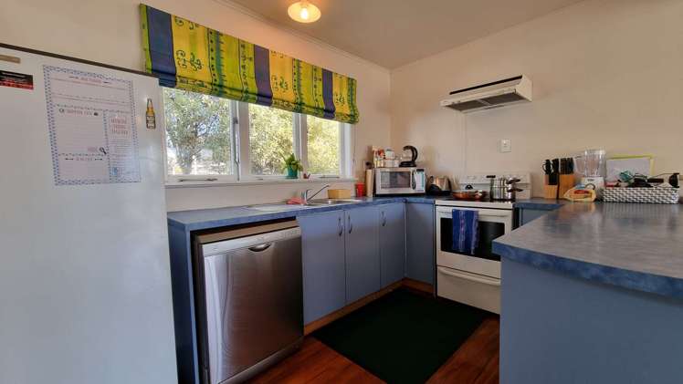 32 Neil Road Fairy Springs_5